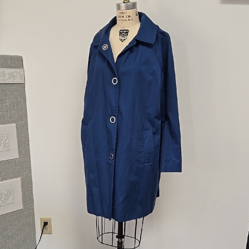 London Fog Blue Trench Coat with Notched Lapel and Sturdy Fabric